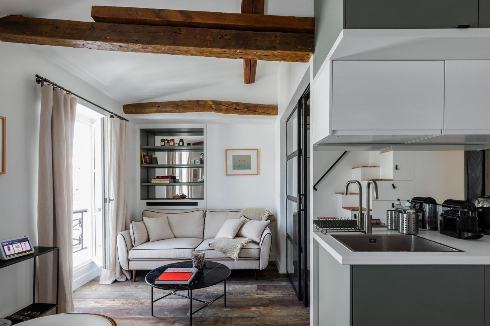 Charming Newly Renovated In The Heart Of St Germain Des Pres Appartement Parijs