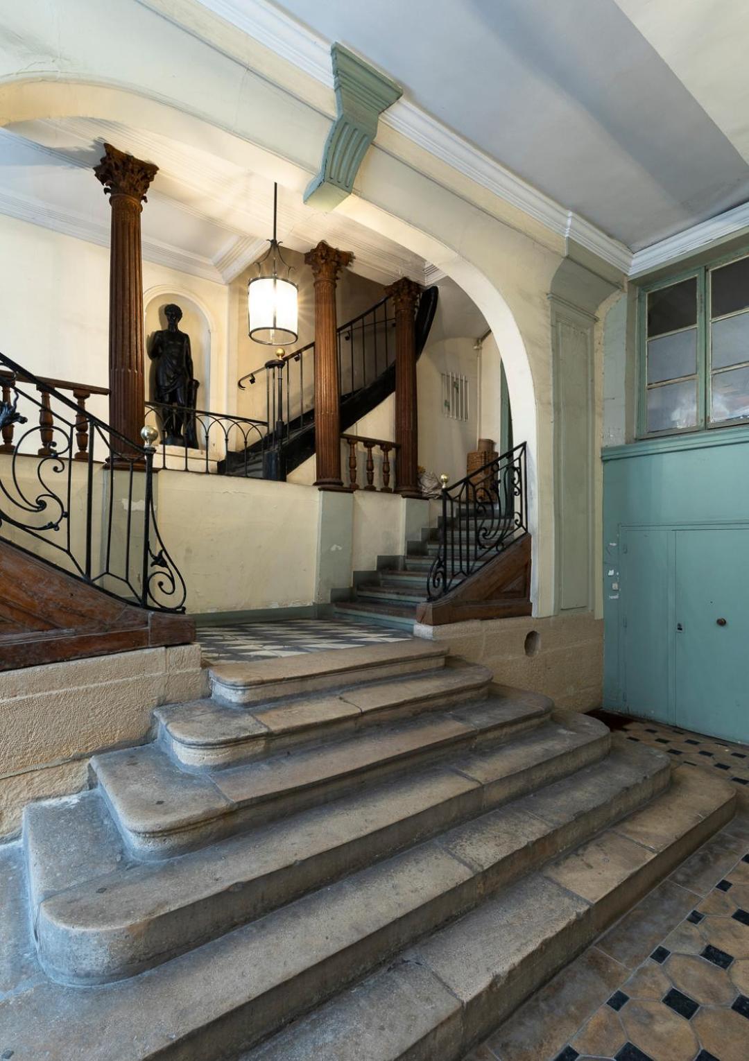 Charming Newly Renovated In The Heart Of St Germain Des Pres * Parijs
